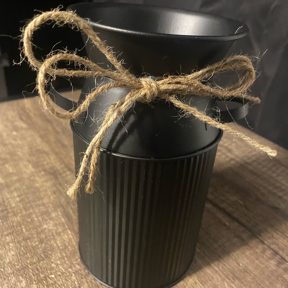 Farmhouse Style Plant Holder